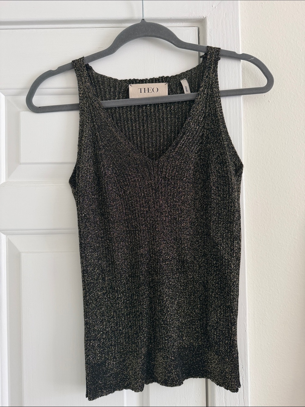 THEO Metallic Knit V-Neck Tank - Black & Gold
